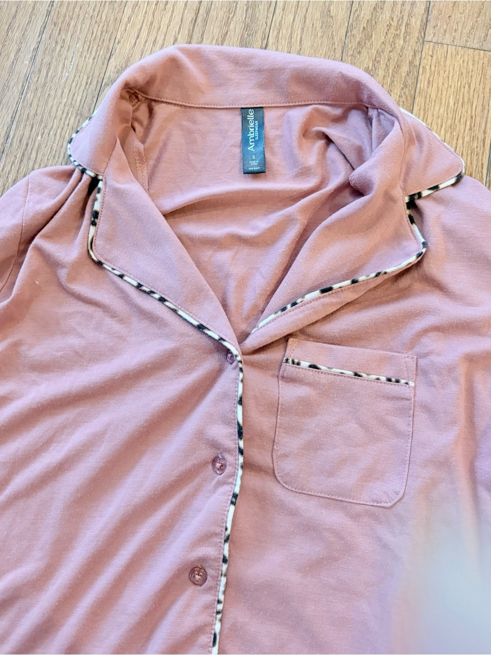 Ambrielle women’s Dusty Pink Button-Front Shirt with Leopard-Trim Accents